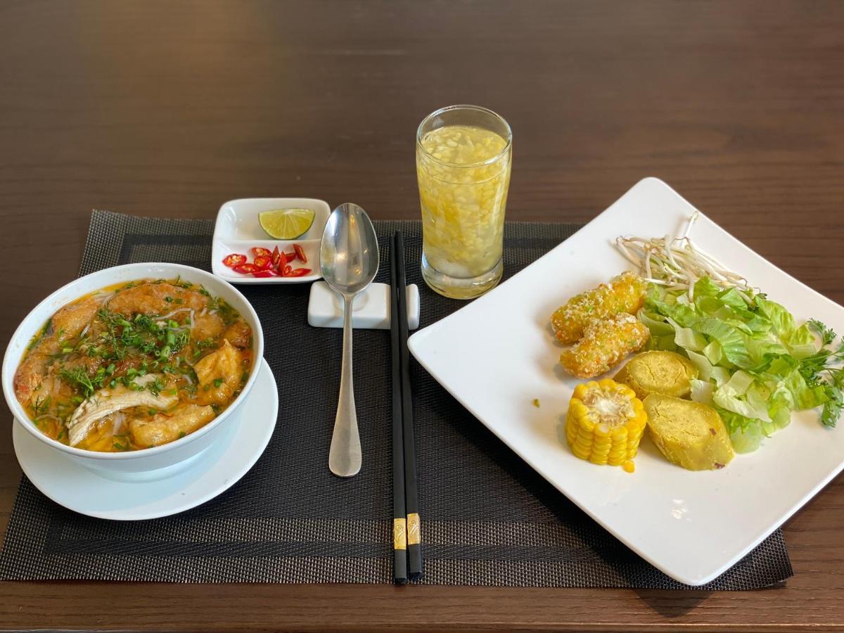 נין בין Golden Season Hotel מראה חיצוני תמונה